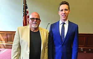 Arizona State Legislative Director Scott Jones, left, poses with U.S. Sen. Scott Hawley during 2023's Railroad Safety Day on the Hill.